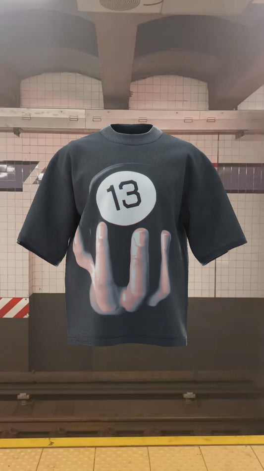 Clarity 8 ball (black)